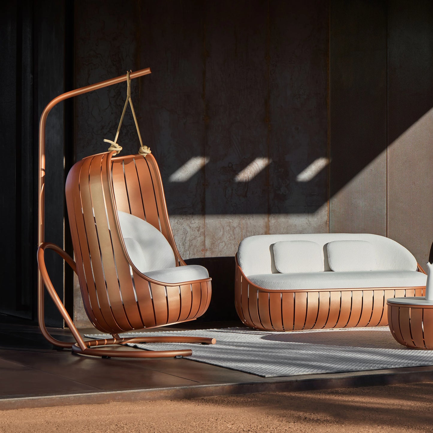 Arena Outdoor Swing Chair